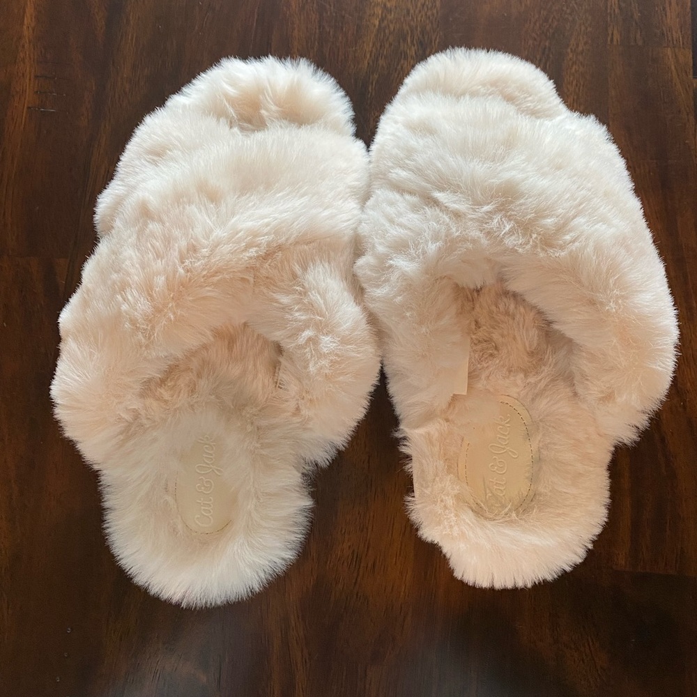 Girls Fuzzy Cross Band Slide Slippers